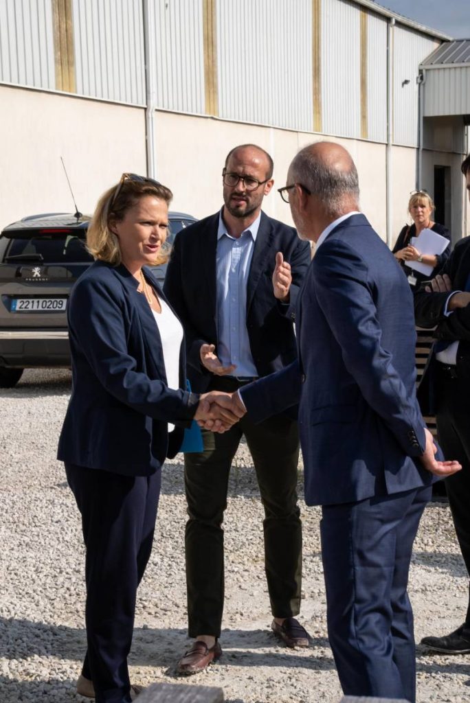 Fédération des Tonneliers de France - Communiqué de presse : Olivia Grégoire, ministre des PME, s’est engagée à soutenir la filière merranderie-tonnellerie